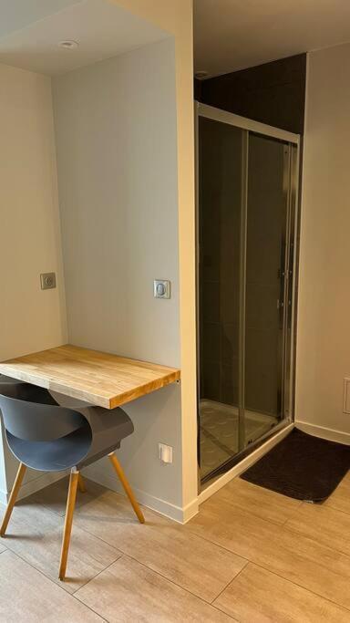 Studio Piscine Partagee Parking Securise Saint-Yrieix-sur-Charente Buitenkant foto